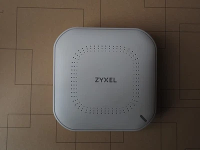 Zyxel NWA50AX PRO: AX3000 4-Stream WiFi 6 Dual-Radio Access Point, PoE, Nebula - Bild 1 von 4