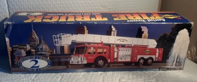 1995 Sunoco Collector's Edition Aerial Tower FIRE TRUCK - Scale 1/35 - Image 1 of 4