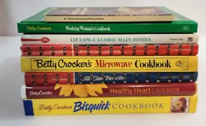 Betty Crocker Cookbook Lot of 8 Vintage Cook books see pics - Foto 1 di 6