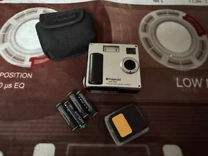 Polaroid Pdc3030 3.2 Mega Pixel Digital Camera & Memory Card Case Tested - Picture 1 of 4