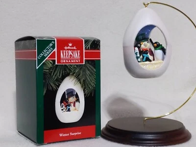1992 Hallmark Keepsake Winter Surprise Christmas Ornaments 4th in Series Pengiun - Image 1 of 4