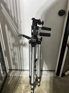 Bogen Professional Tri-Pod 3030/a W/ Bogen 3126 Head (missing cap) - Picture 1 of 8