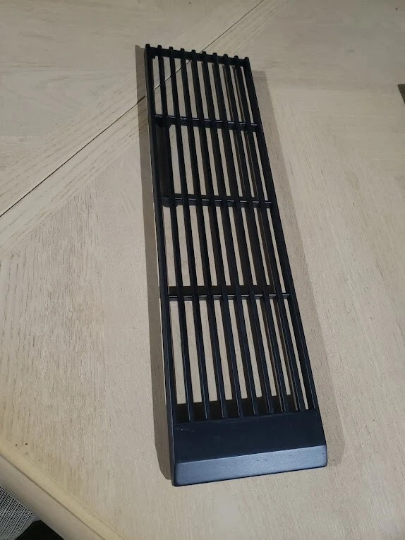 Cubierta de ventilación Jenn Air Range - negra Foto 1 de 1