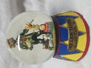 Emmett Kelly Jr. "The Lion Tamer" Clown & Cat Limited Edition Musical Globe 6" - Picture 1 of 4