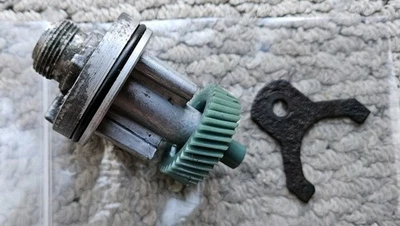 GM TH400 Turbo 400 Speedometer Housing + Gear 1362076 30 36 37 38 39 Tooth Teeth - Image 1 of 3