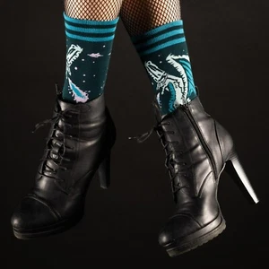 Evil AF Dragon Unisex M/L Talla 6-13 Crew Calcetines Ropa para Pies Fantasía Moda Nuevo - Imagen 1 de 4