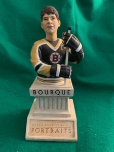 Ray Bourque - Boston Bruins Mini-Busto 2002-03 UD Retratos Clásicos - CAJA ORIGINAL - Imagen 1 de 9
