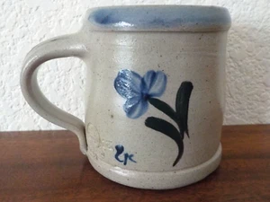 Rowe Pottery Works Blue Gray Salt Glaze Pottery Mug Flowers Wisconsin Signed ER - Picture 1 of 6