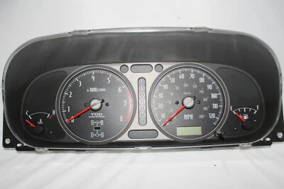 Cuadro de instrumentos velocímetro medidor de panel de instrumentos 2003 Isuzu Axiom 45.802 millas Foto 1 de 4