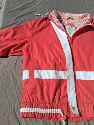 80’s Vintage IZZI SPIRIT  Red And White lif Stripe weather resistant lifeguard - Image 1 of 4