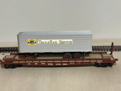 S Gauge S-Helper standard flatcar TTX with Rio Grande Trailer - Image 1 of 4
