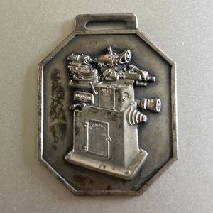 The Van Norman Machine Tool Company Co Reloj Llavero Springfield Massachusets - Imagen 1 de 4