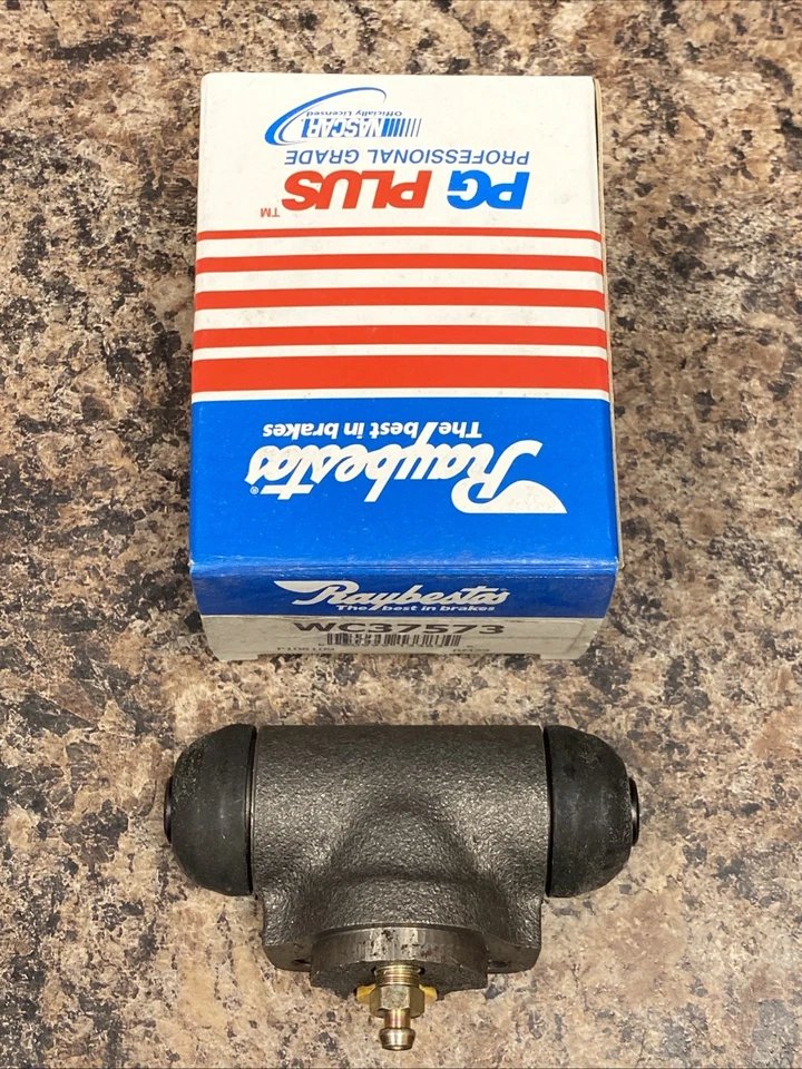 Raybestos WC37573~Wheel Cylinder For 90-91 Mitsubishi Precis~FREE SHIPPING!!! - Image 1 of 4