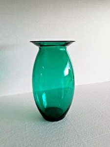 Blenko Style Hand Blown Emerald Green Optic Baluster Vase With Everted Rim - Picture 1 of 11