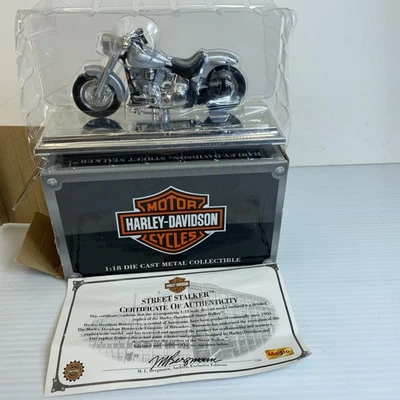 Motocicletas Harley Davidson 1:18 diecast STREET STALKER plateadas Foto 1 de 4
