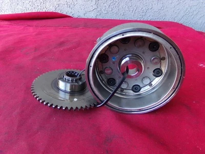 HONDA GROM 125 MSX125 FLYWHEEL W/ STARTER CLUTCH 2015 OEM NICE — 第 1/4 张图片