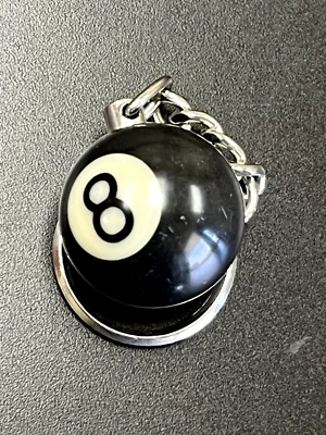 VINTAGE 8 BALL Key Ring Key Fob Plastic 1" across Some Small Scratches from Age - Image 1 of 3