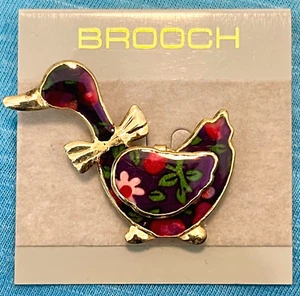 VINTAGE Goose Brooch Gold Tone Duck Floral Bird NEW 3D Enamel Lapel Pin NWT - Picture 1 of 5