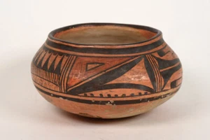 Hopi Polychrome Pottery Jar with Early Fred Harvey Sticker - Picture 1 of 7
