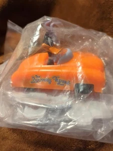 Looney Tunes Bugs Bunny Daffy Ente orange Auto Kuchen Topper Spielzeug Bäckerei Handwerk neu - Bild 1 von 5