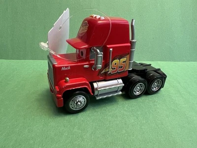 Semirremolque Mattel Disney Pixar Cars Deluxe Mack Rust-Eze Cab 4"  Foto 1 de 4