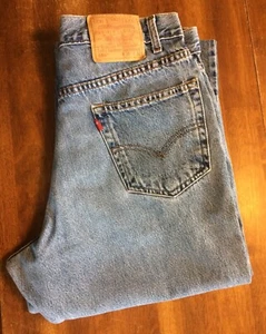 VINTAGE LEVI'S 55O RELAXED FIT JEANS FADED WORN MEN'S SIZE 36 x 32 - Picture 1 of 11