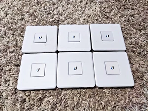 Lot of 6x Ubiquiti UniFi Security Gateway (USG) – Powers On, Untested – Sold As- - Afbeelding 1 van 10