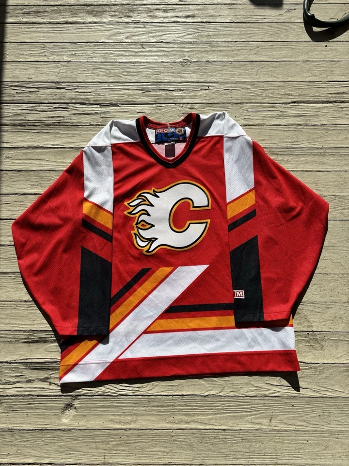 VINTAGE CCM CALGARY FLAMES JERSEY SZ L - Image 1 of 4