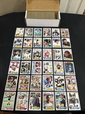 1982 Topps Football Complete Set Mint Beautiful Lawrence Taylor, Lott RC *1 - Image 1 of 4