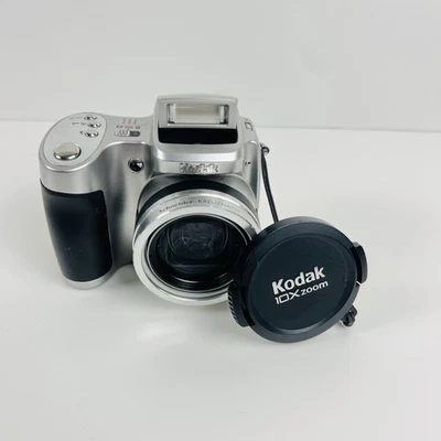 Kodak EasyShare Z650 6.1MP Digital Bridge Camera 10x Zoom Silver Tested Working - Image 1 of 4
