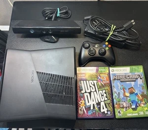 Microsoft Xbox 360 Slim S 4GB Console Bundle With Kinect, Controller & Cords - Picture 1 of 11