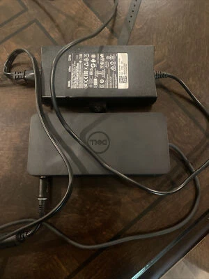 Estación de acoplamiento universal Dell D6000 - negra Foto 1 de 2