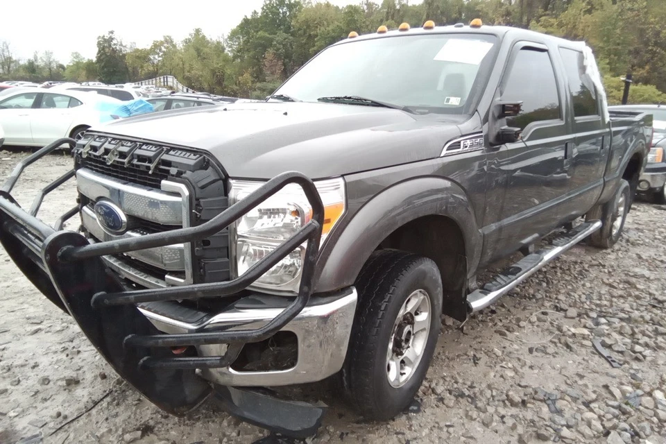 Ford F350 Super Duty 2016 transmisión automática fabricante de equipos originales 143 k millas - LKQ436143592 Foto 1 de 4