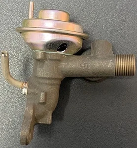 OEM Toyota 25620-16100 / EGV918 4F1603 NEW EGR Valve Made In Japan - Picture 1 of 9