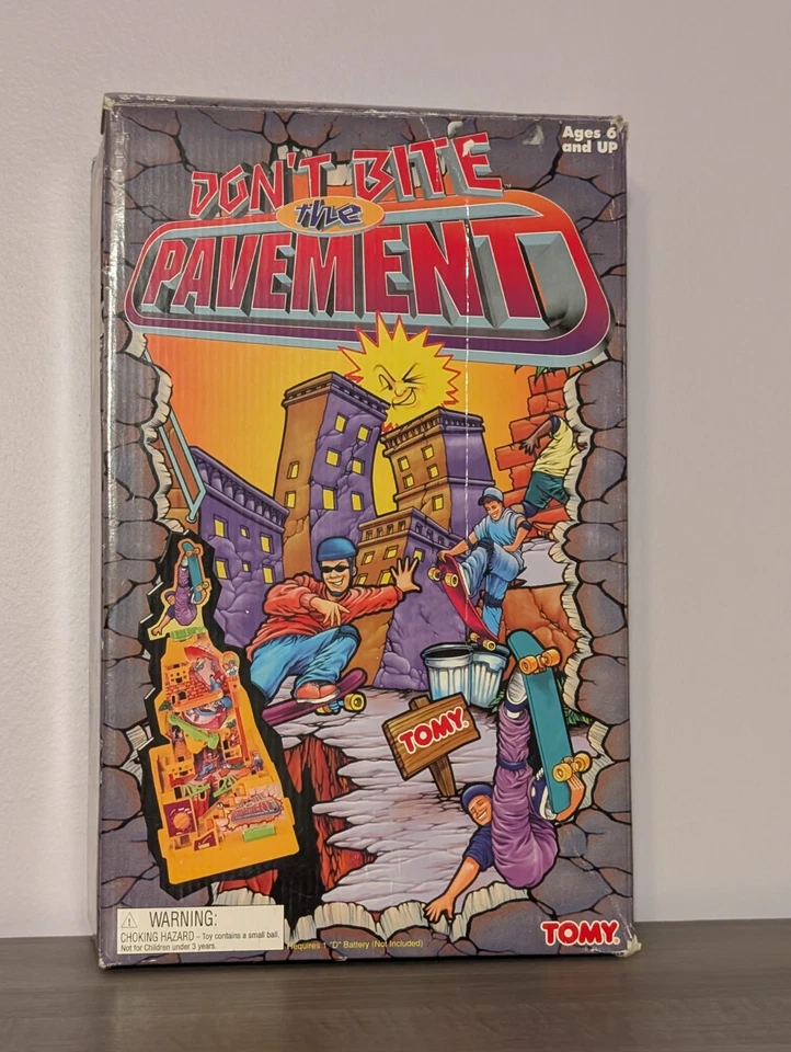 Vintage Don't Bite The Pavement - 1982 TOMY Electronic Game w/ Ball IN BOX WORKS - Image 1 of 4