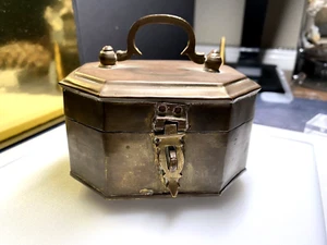 Vintage Trinket Box Copper Bronze Footed - Picture 1 of 14