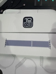 Apple Watch Series 10 46 mm cellule GPS boîtier argent bleu nuage boucle sport VNPX - Photo 1 sur 5