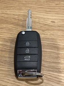 Used Genuine Kia Cerato Remote Key Fob - Picture 1 of 2