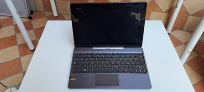 Asus Transformer Book, T100T 10,1 un dispositivo 2-in-1 - Immagine 1 di 4