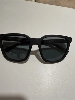 Gafas de sol unisex AX Armani Exchange, marco inyectado de lentes negras, 0AX4026S 56 mm Foto 1 de 4