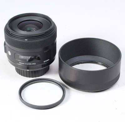 SIGMA ART 30MM F/1.4 DC W HOOD FILTER & CAPS NIKON DX AF MOUNT CLEAN GLASS - Image 1 of 4