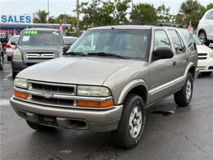 2003 Chevrolet Blazer LS 4WD 4dr SUV - Picture 1 of 28