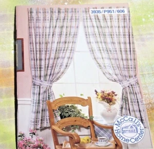 McCall’s Home Center Window Essentials Instruction Booklet 3935/P951/606 NOS - Picture 1 of 4