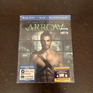 Arrow: Season One (Blu-ray/DVD, 2013, 9-Disc-Set) - Bild 1 von 4