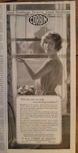 1925 P&F Corbin Hardware hübsche Frau am Fenster Vintage Anzeige - Bild 1 von 1