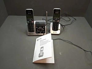 AT&T CRL30102 Cordless Phone Digital Answering System & Extra Handset & Charger  - Picture 1 of 15