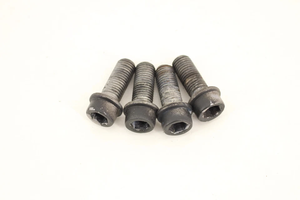 2003 Suzuki Gsxr1000 Subquadro Traseiro Subquadro Parafusos de Montagem Hardware - Imagem 1 de 4