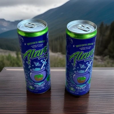 Bebida energética Alani Witches Brew 12 oz paquete de dos edición limitada Foto 1 de 4