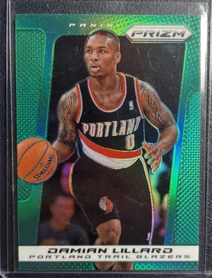 2013-14 Panini Prizm - Damian Lillard #19 Green Prizm - Image 1 of 2
