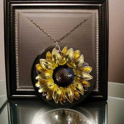 全新无标签向日葵项链 — 第 1/3 张图片